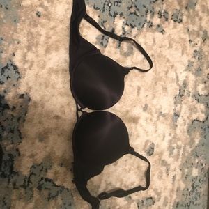 Victoria’s Secret Miraculous Plunge Bra black 34B